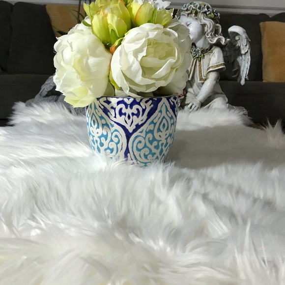 Peonies in Ikat Blue Vase - Picture 3 of 9